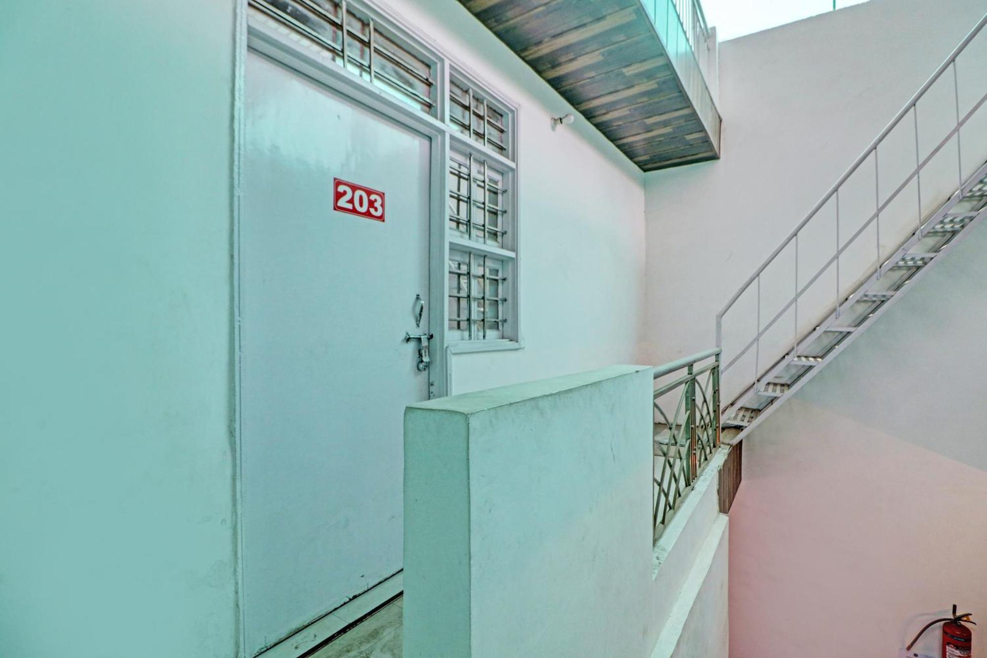 Hotel O Yuvraj Palace 3*