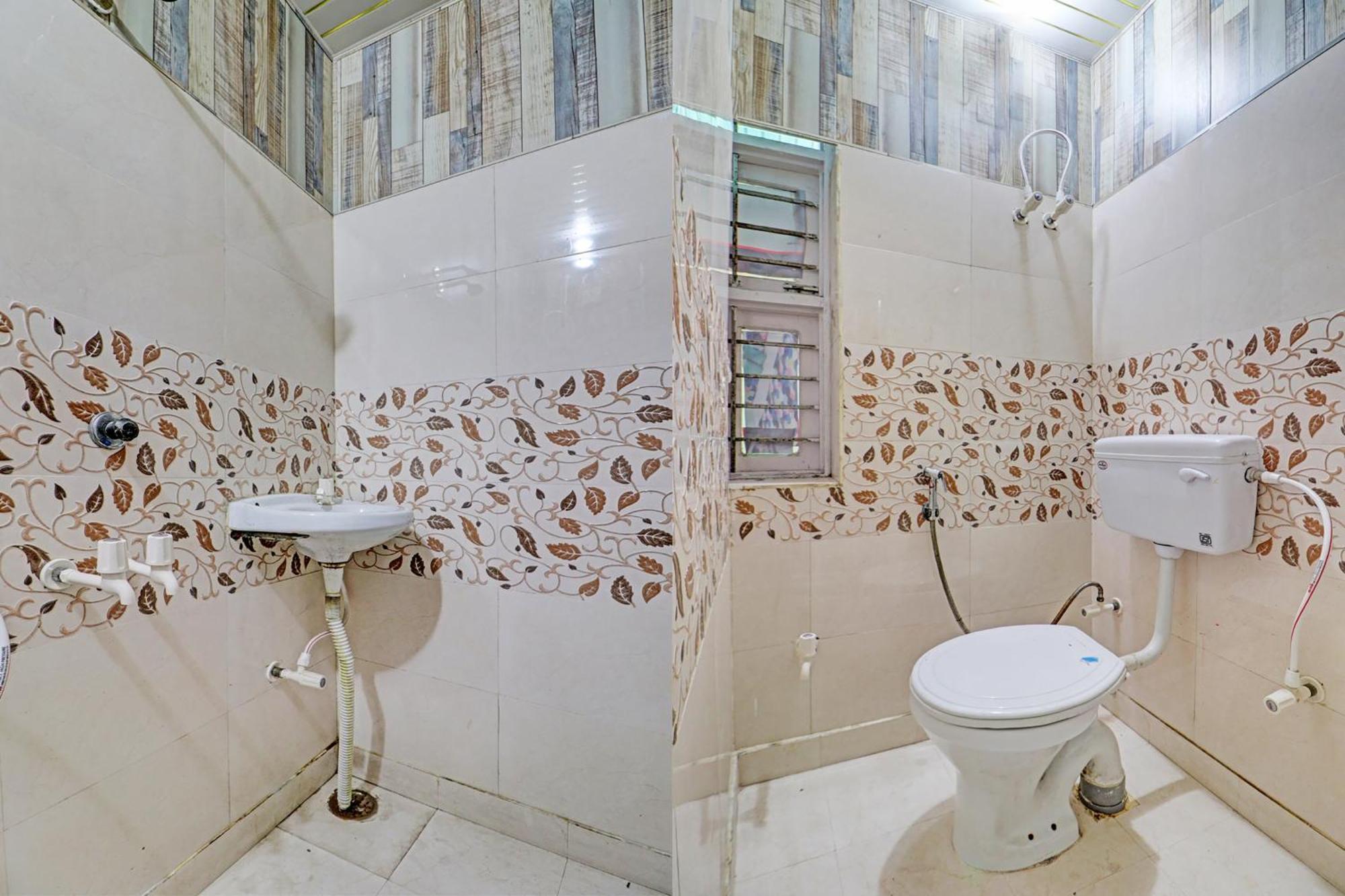 Hotel O Yuvraj Palace New Delhi